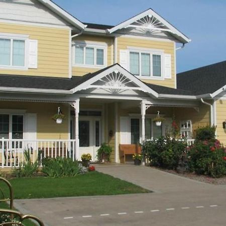 Chesterfield Inn Kelowna Dış mekan fotoğraf
